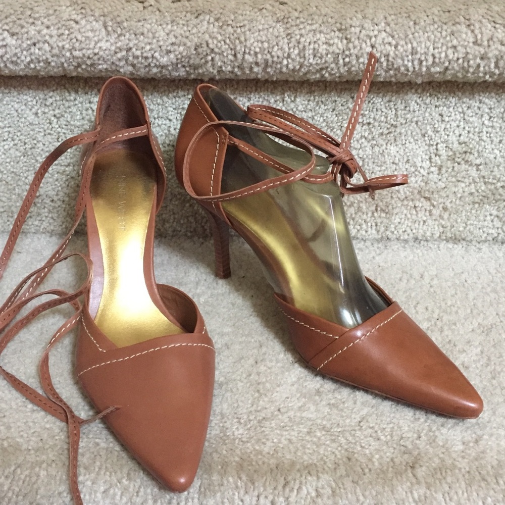 Nine West Brown pumps